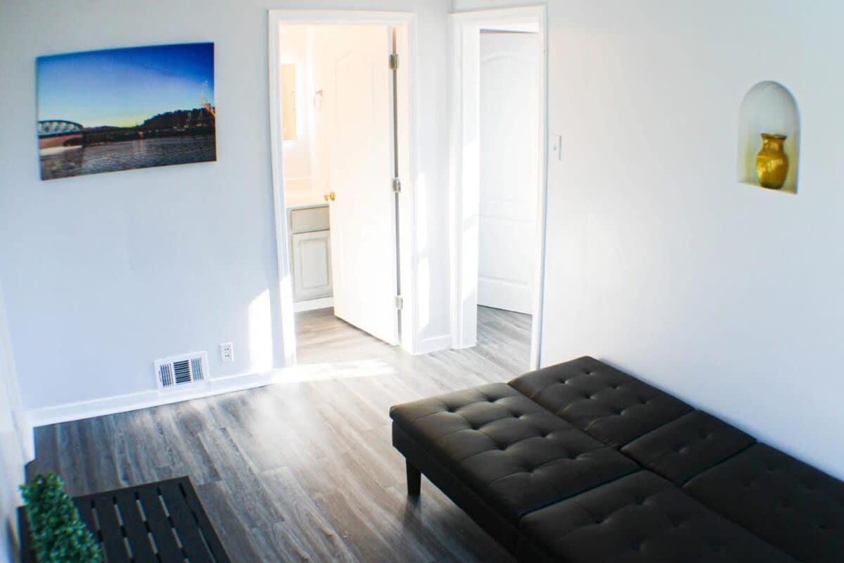 Newly Renovated 2-Bed Near Downtown-North Shore Pittsburgh Exterior foto